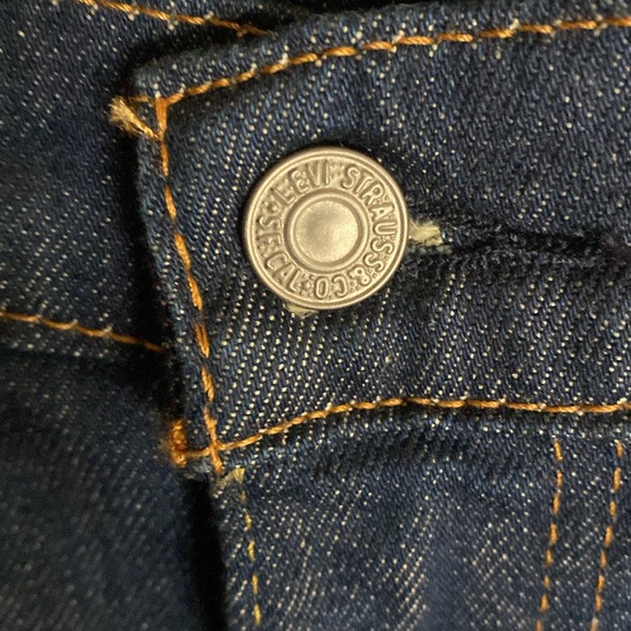 Levi’s 514 straight fit jeans size 34x30 darker wash has some stretch red tab - Picture 2 of 6
